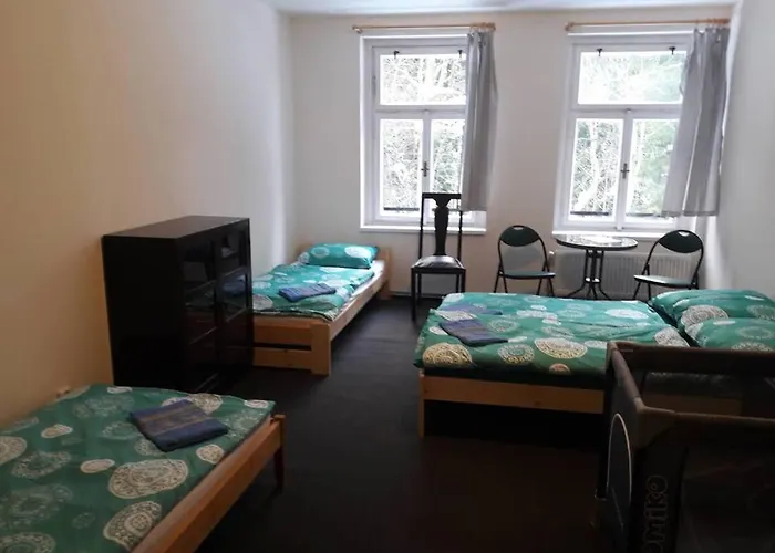 Pod Mariánskou Horou 4*